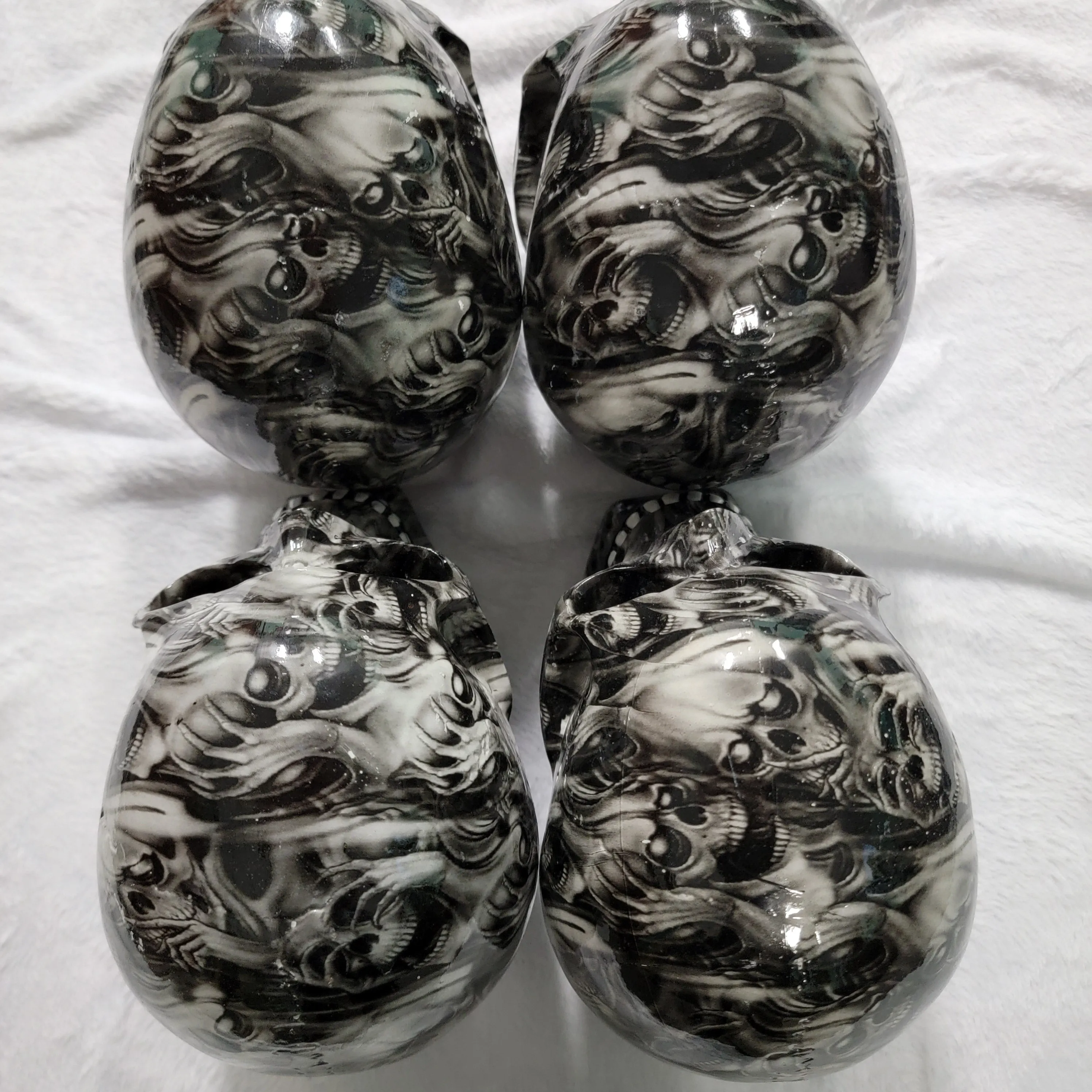 DEFECT-DISCOUNT-Screaming Souls Skull